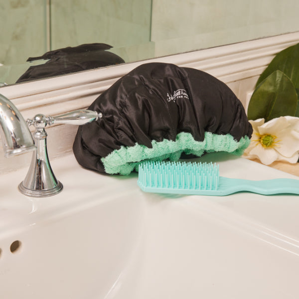 Felicia Leatherwood Detangler Brush (Sky Blue)